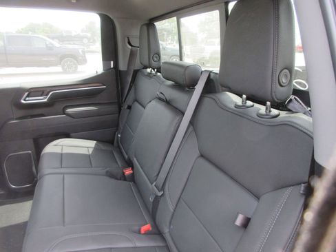 New 2026 GMC Sierra 1500 SLT w/ SLT Premium Plus Package AWD/4WD image 13
