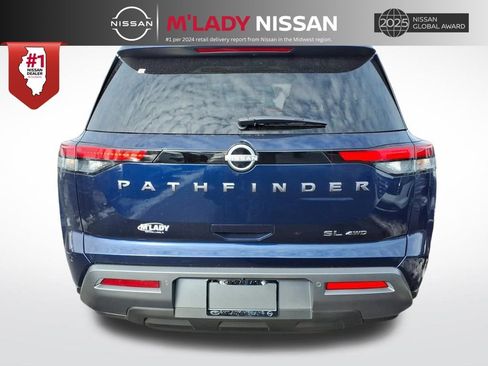 New 2026 Nissan Pathfinder SL image 6