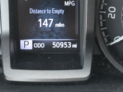 Used 2022 Toyota Tacoma TRD Off-Road w/ TRD Premium Off Road Package image 21