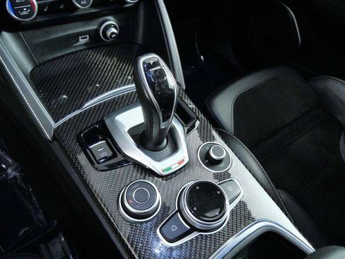 Used 2020 Alfa Romeo Stelvio Quadrifoglio AWD/4WD image 15