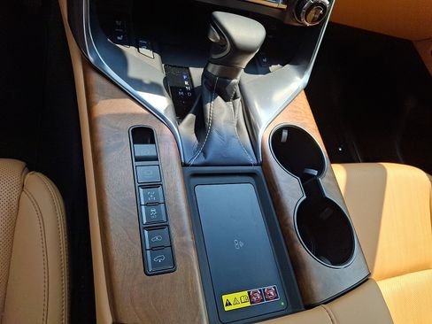 New 2026 Lexus LX 600 4WD w/ Luxury Package image 9