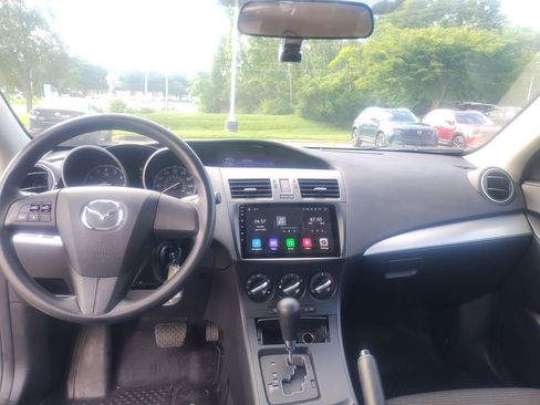 Used 2013 MAZDA MAZDA3 i SV FWD image 17