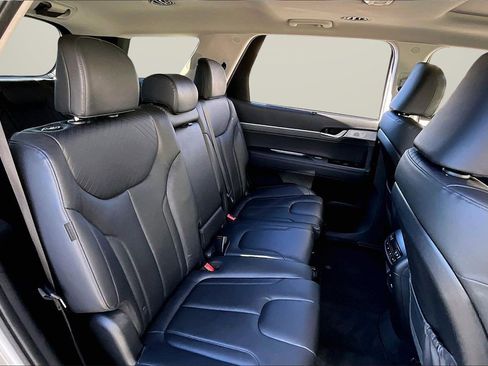Used 2023 Hyundai Palisade SEL image 25