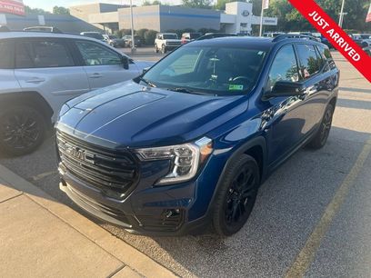 Used 2022 GMC Terrain SLT w/ Infotainment Package II