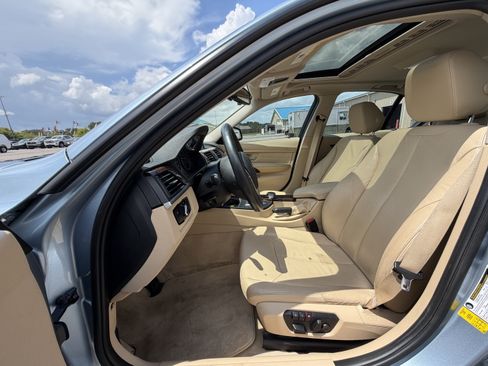 Used 2014 BMW 335i Sedan RWD image 11