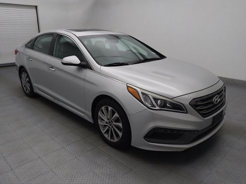 Used 2016 Hyundai Sonata Sport w/ Option Group 1V FWD image 13