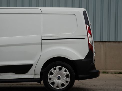 Used 2022 Ford Transit Connect XL image 7
