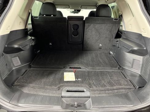 Used 2020 Nissan Rogue S w/ Special Edition Package FWD image 47