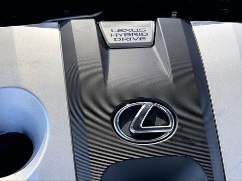Used 2020 Lexus ES 300h w/ Accessory Package image 33
