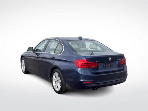 Used 2017 BMW 330i xDrive Sedan image 7