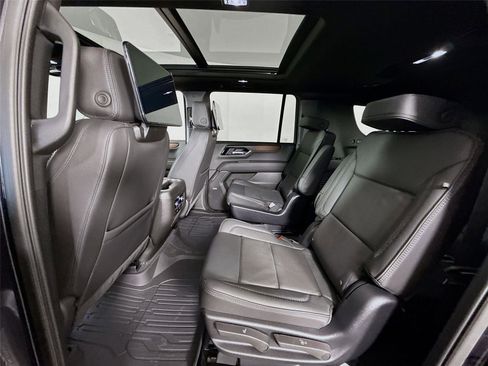 New 2026 GMC Yukon XL Denali w/ Denali Reserve Package AWD/4WD image 19