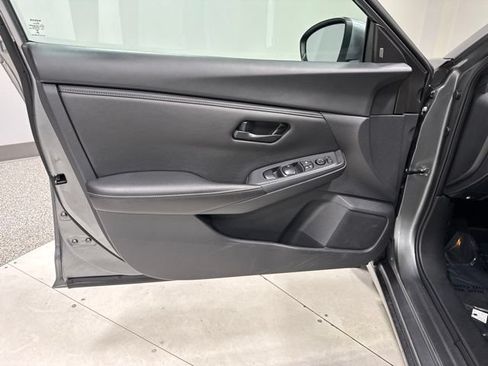 Used 2024 Nissan Sentra S FWD image 8