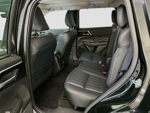 Used 2025 Mitsubishi Outlander SEL AWD/4WD image 30