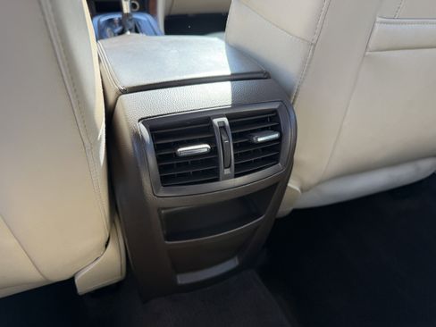 Used 2016 Buick Regal FWD image 32