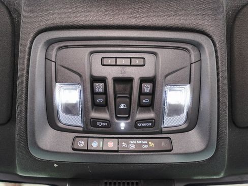 Used 2024 GMC Sierra 3500 AT4 w/ AT4 Premium Plus Package image 18