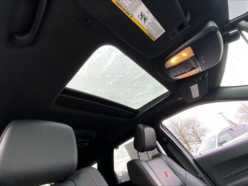 Used 2023 Dodge Durango GT image 13