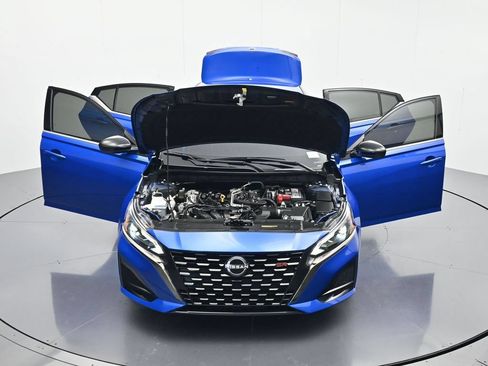 Certified 2025 Nissan Altima 2.5 SR FWD image 44