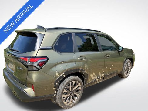 Used 2026 Subaru Forester Touring AWD/4WD image 3