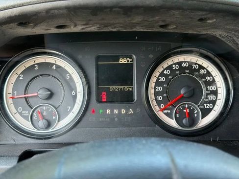 Used 2019 RAM 1500 Express AWD/4WD image 14