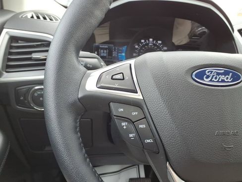 Certified 2024 Ford Edge SEL AWD/4WD image 15