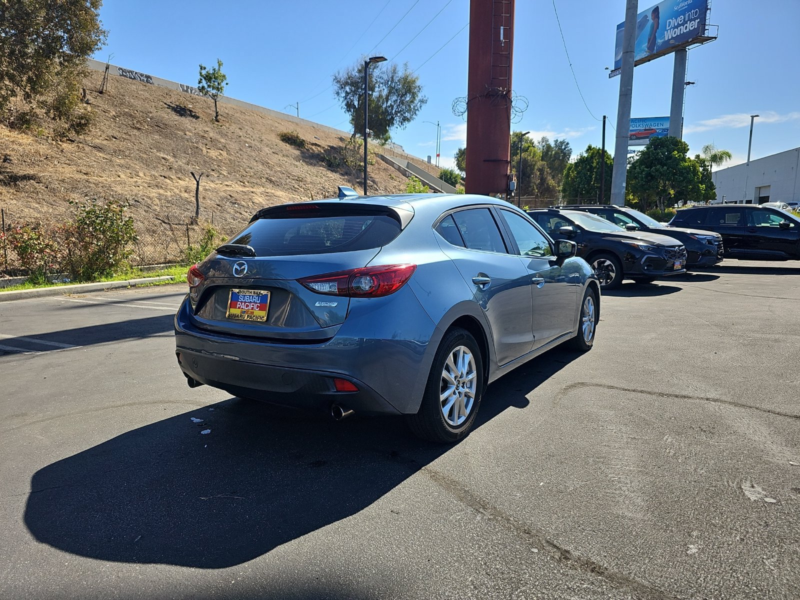 Used 2015 MAZDA MAZDA3 i Touring w/ Technology Package FWD image 7