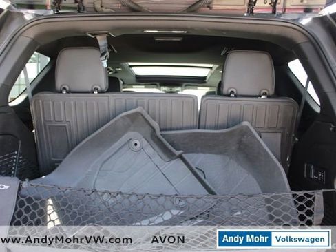 Used 2023 Chevrolet Tahoe Premier w/ Premium Package AWD/4WD image 12