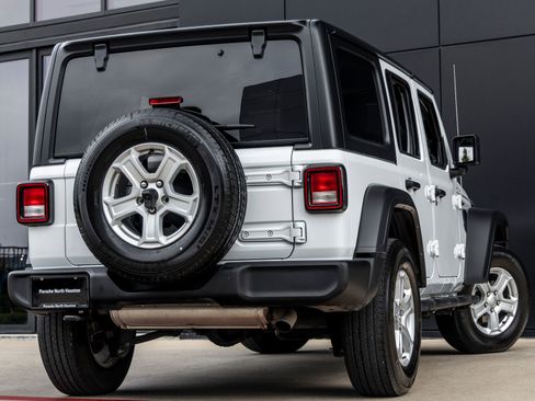 Used 2023 Jeep Wrangler Unlimited Sport AWD/4WD image 8