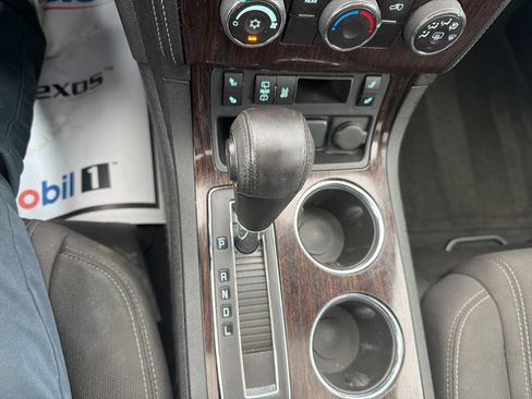 Used 2016 Chevrolet Traverse LT w/ Style and Technology Package image 15