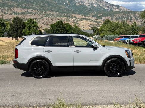 Used 2021 Kia Telluride SX w/ SX Prestige Package AWD/4WD image 8
