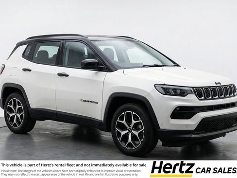Used 2025 Jeep Compass Limited AWD/4WD image 1