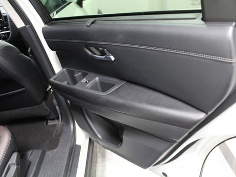 Used 2022 Nissan Pathfinder Platinum w/ Cargo Package AWD/4WD image 32