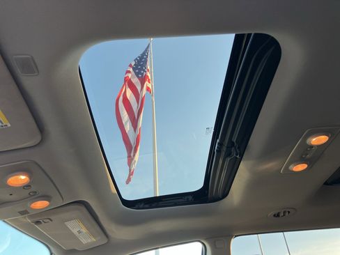 Used 2017 Buick Enclave Leather w/ Enclave Sport Touring Edition image 26