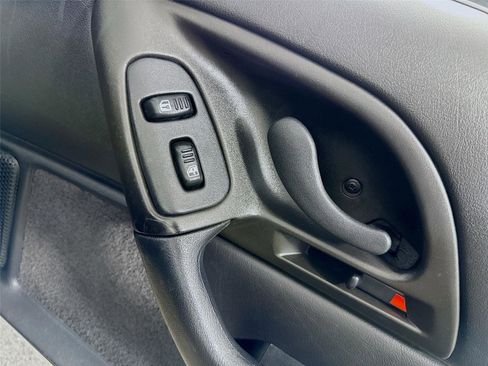 Used 2002 Chevrolet Camaro Z28 w/ SS Performance/Appearance Pkg image 31