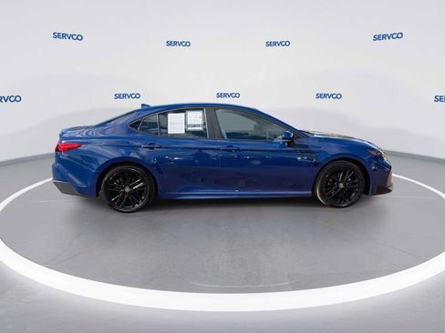 Used 2025 Toyota Camry SE FWD image 9