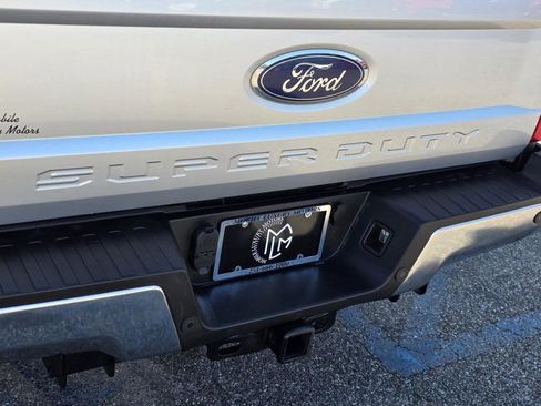 Used 2017 Ford F250 XLT w/ XLT Premium Package AWD/4WD image 31