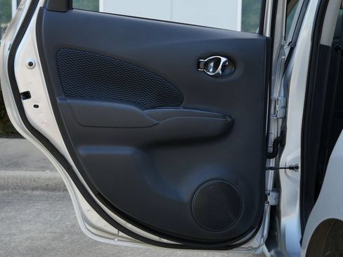 Used 2015 Nissan Versa Note SV FWD image 37