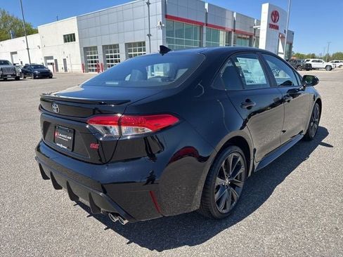 Used 2026 Toyota Corolla SE FWD image 11