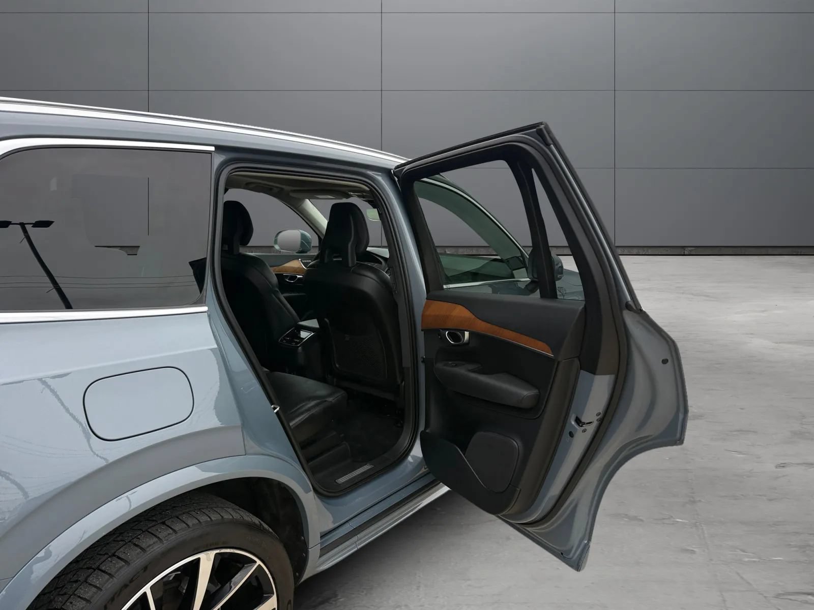 Used 2021 Volvo XC90 T6 Momentum w/ Climate Package AWD/4WD image 20
