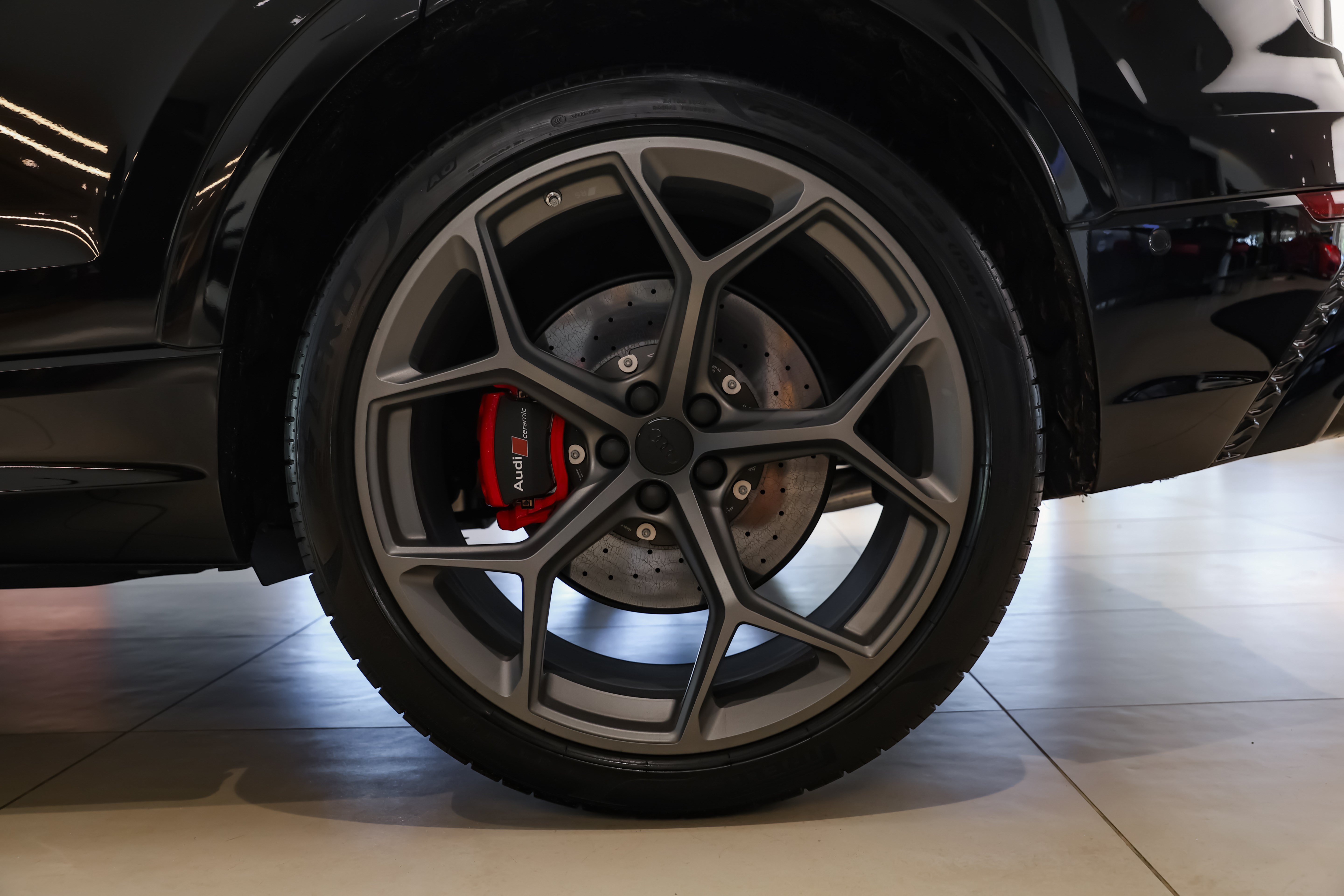 Used 2026 Audi RS Q8 performance AWD/4WD image 15