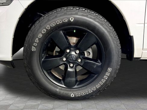 Used 2019 RAM 1500 Express w/ Wheel & Sound Group AWD/4WD image 34