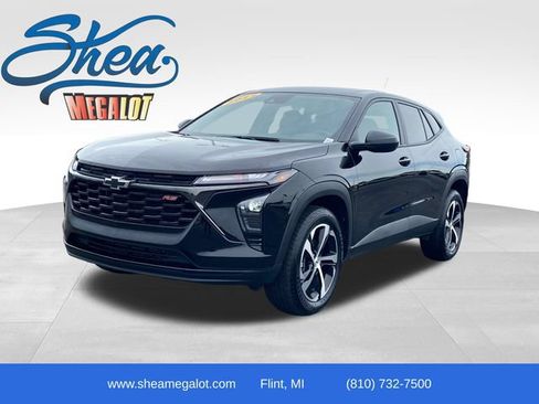 Certified 2024 Chevrolet Trax RS w/ Driver Confidence Package FWD image 1