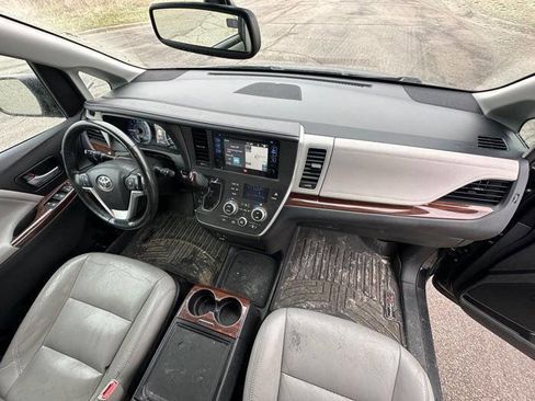 Used 2015 Toyota Sienna Limited Premium AWD/4WD image 34