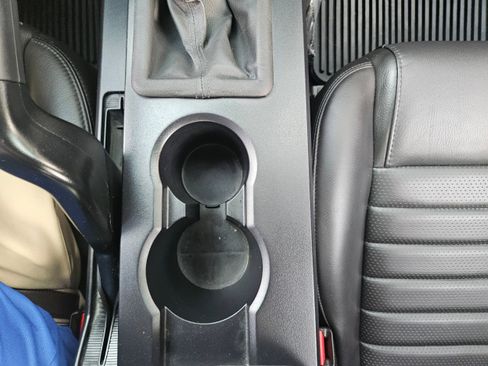 Used 2006 Ford Mustang GT Premium RWD image 38