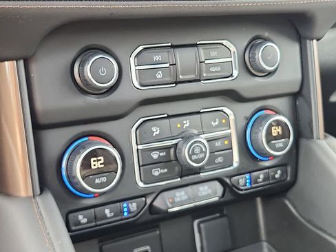 Used 2023 Chevrolet Tahoe High Country image 19