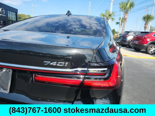 Used 2020 BMW 740i w/ Premium Package RWD image 29