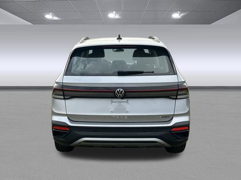 Used 2025 Volkswagen Taos S AWD/4WD image 4