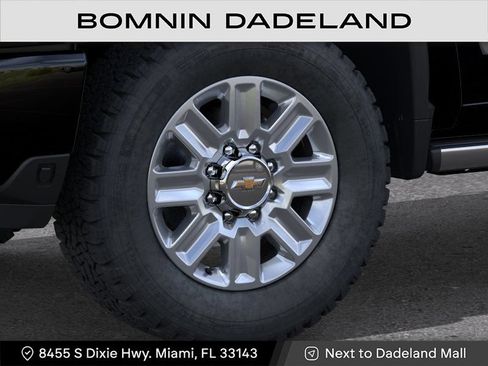New 2026 Chevrolet Silverado 2500 High Country w/ High Country Premium Package AWD/4WD image 9