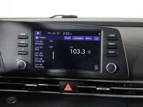Used 2022 Hyundai Elantra SEL FWD image 27