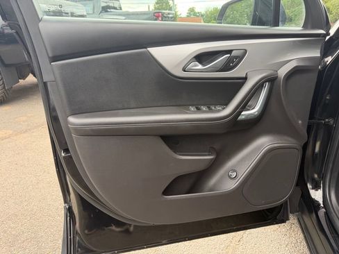 Used 2019 Chevrolet Blazer LT FWD image 13
