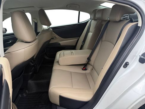 Used 2020 Lexus ES 350 w/ Premium Package FWD image 13